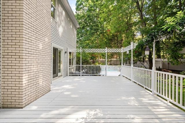 5 Vose Hill Road, Westford, MA 01886