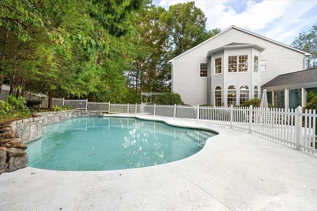 5 Vose Hill Road, Westford, MA 01886
