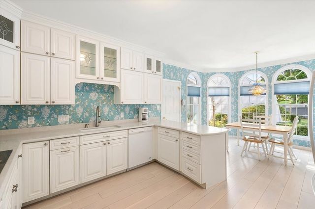 5 Vose Hill Road, Westford, MA 01886