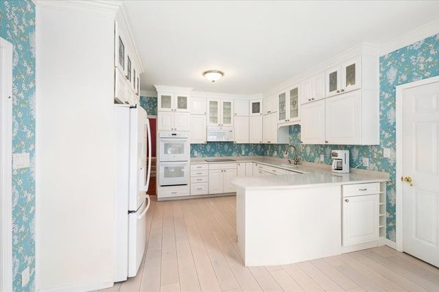 5 Vose Hill Road, Westford, MA 01886