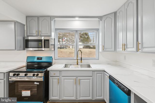 24399 MORGAN RD, Hollywood, MD 20636