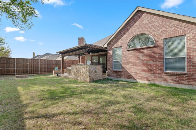 2640 Greyhawk Drive, Little Elm, TX 75068