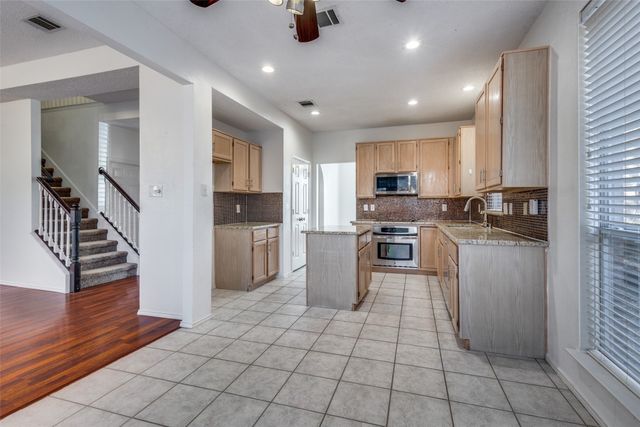 2369 Red Maple Road, Flower Mound, TX 75022