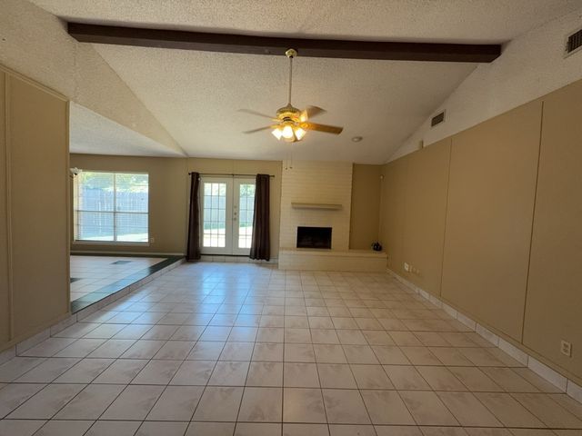 5604 Ember Drive, Arlington, TX 76016