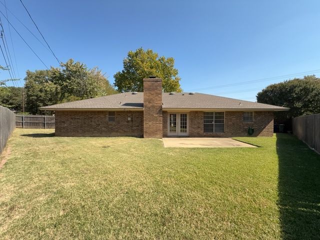 5604 Ember Drive, Arlington, TX 76016