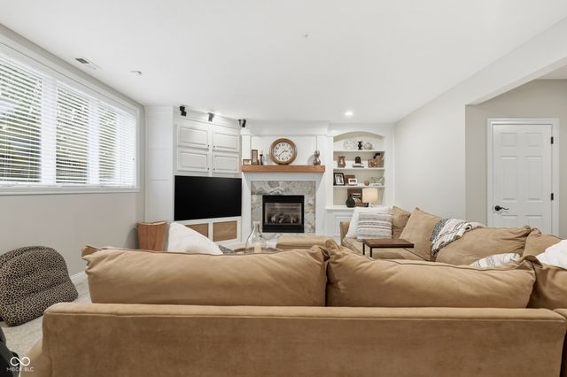 5922 Fife Trail, Carmel, IN 46033