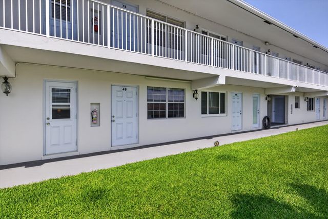 2110 NE 42nd Street 4b, Lighthouse Point, FL 33064