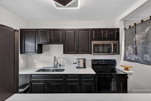 2110 NE 42nd Street 4b, Lighthouse Point, FL 33064