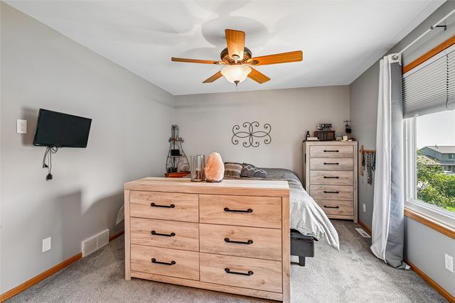 2575 Clark Avenue, Marion, IA 52302
