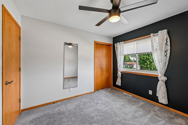 2575 Clark Avenue, Marion, IA 52302