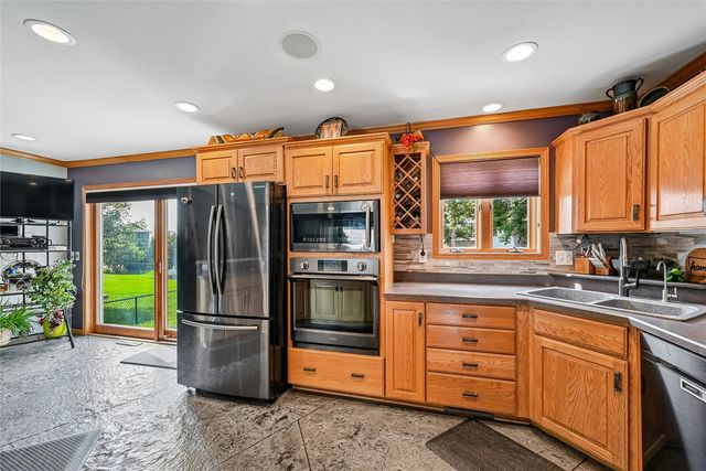 2575 Clark Avenue, Marion, IA 52302