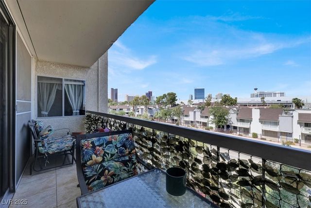 725 North Royal Crest Circle 233, Las Vegas, NV 89169