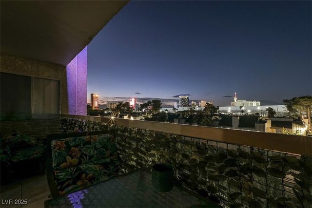 725 North Royal Crest Circle 233, Las Vegas, NV 89169