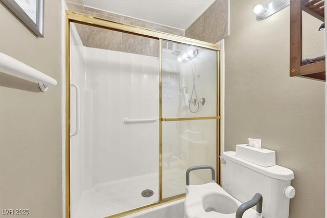 725 North Royal Crest Circle 233, Las Vegas, NV 89169