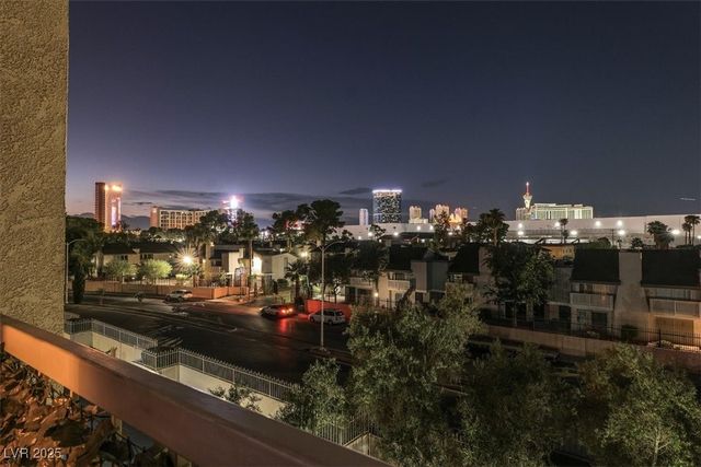 725 North Royal Crest Circle 233, Las Vegas, NV 89169