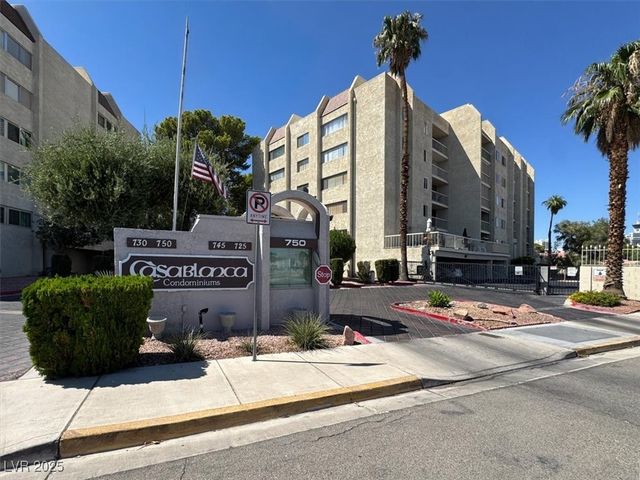 725 North Royal Crest Circle 233, Las Vegas, NV 89169