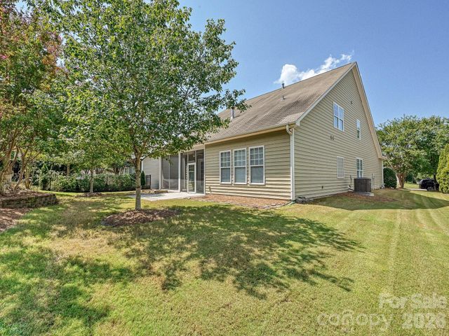 1021 Knob Creek Lane, Tega Cay, SC 29708
