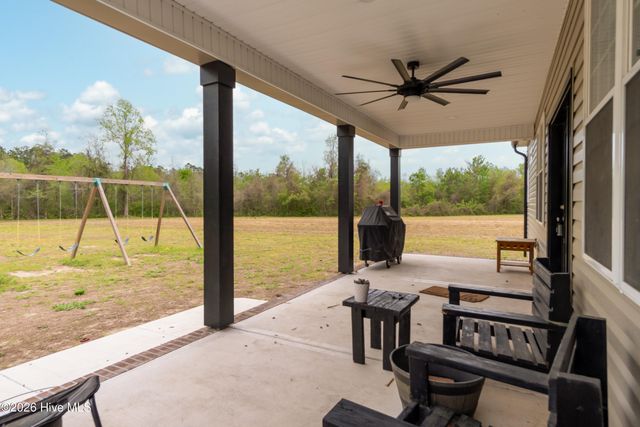 1560 White Oak River Road, Maysville, NC 28555