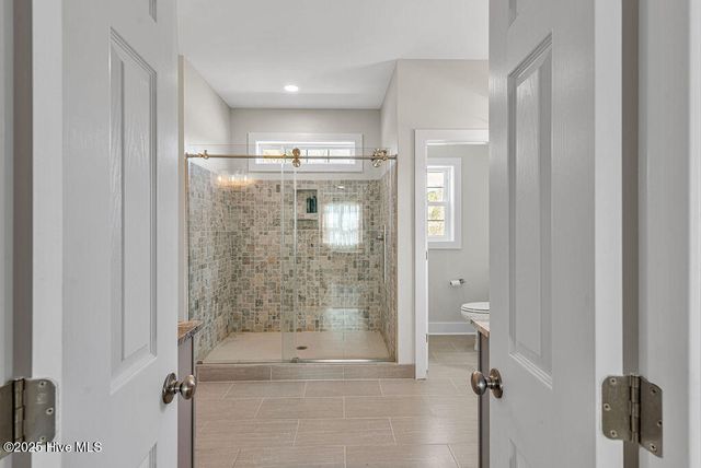 1560 White Oak River Road, Maysville, NC 28555