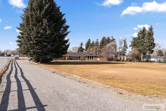 9230 S 1st E, Idaho Falls, ID 83404