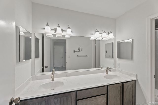 9534 Chelmsford, San Antonio, TX 78239