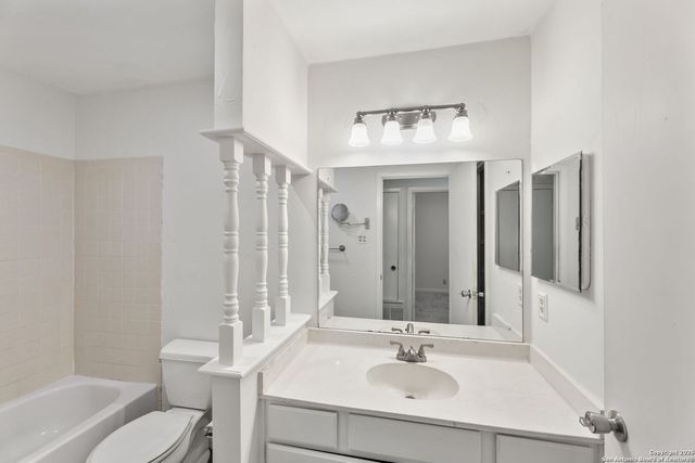 9534 Chelmsford, San Antonio, TX 78239