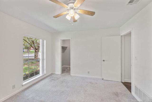 9534 Chelmsford, San Antonio, TX 78239