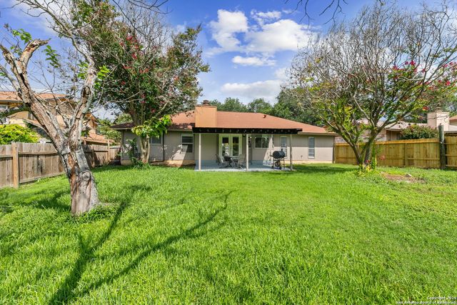 9534 Chelmsford, San Antonio, TX 78239