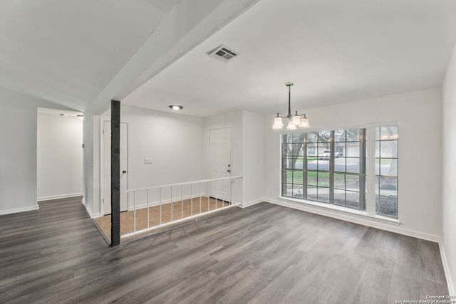 9534 Chelmsford, San Antonio, TX 78239