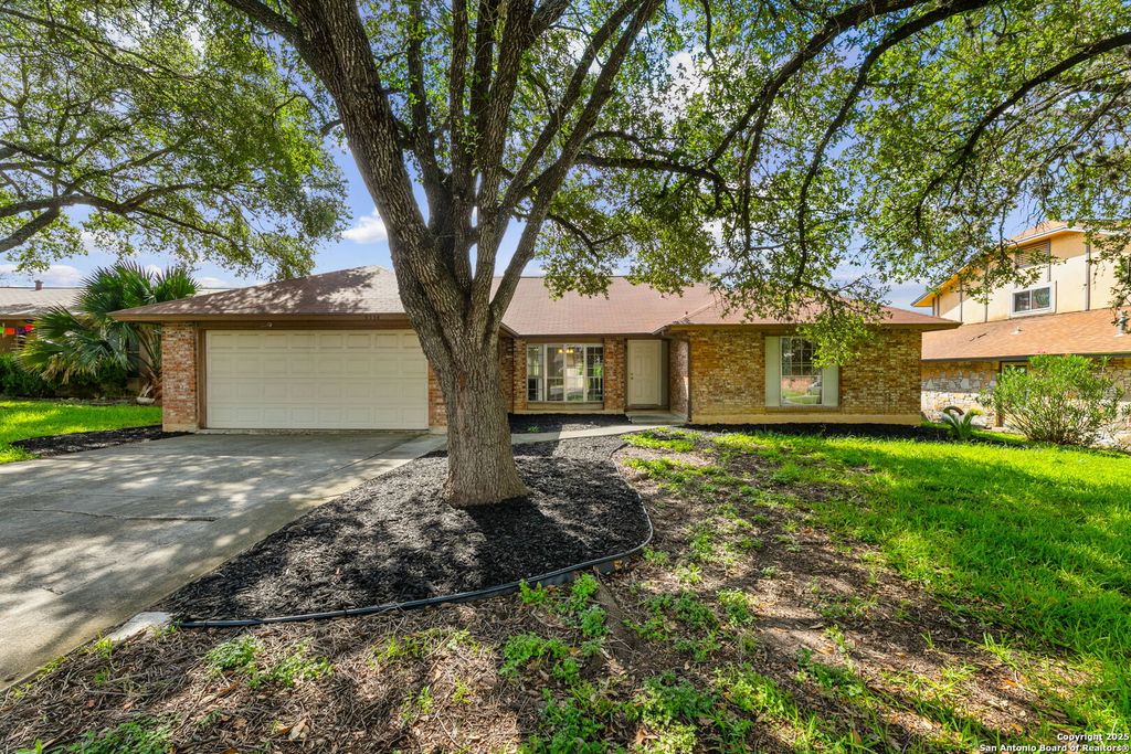 9534 Chelmsford, San Antonio, TX 78239
