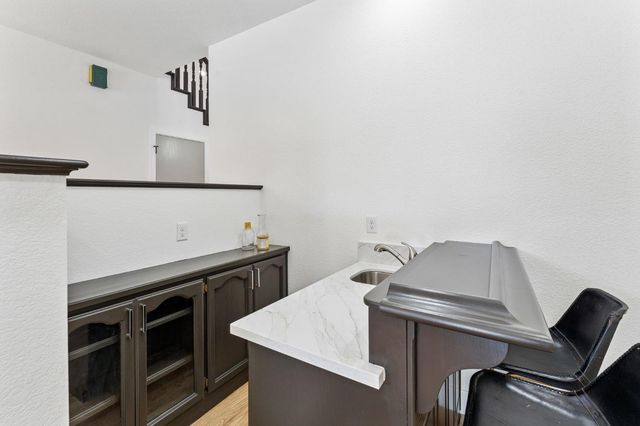 7 Chicory Bend Ct, Sacramento, CA 95831