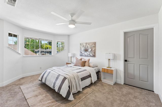 7 Chicory Bend Ct, Sacramento, CA 95831