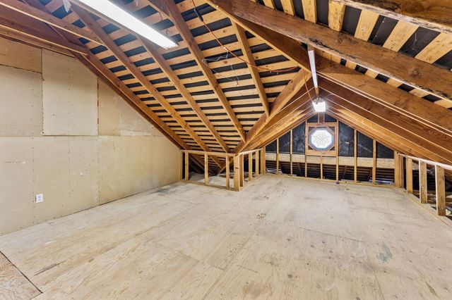 7 Chicory Bend Ct, Sacramento, CA 95831