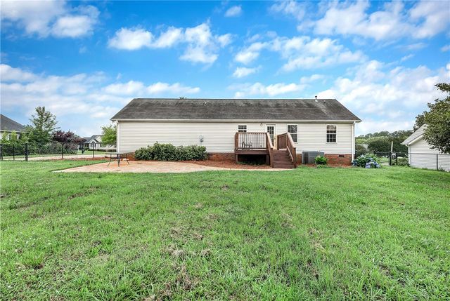 116 McClain Lake Drive, Anderson, SC 29625