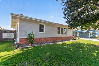 1404 N 9th Ave Place E, Newton, IA 50208