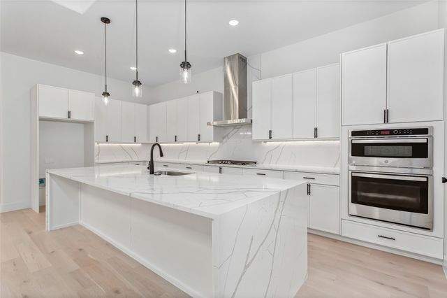 623 Parkview Avenue, Dallas, TX 75223