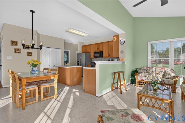 10817 Correnty Dr, Glen Allen, VA 23059