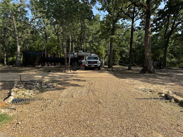 111 Moccasin Drive, Mabank, TX 75156