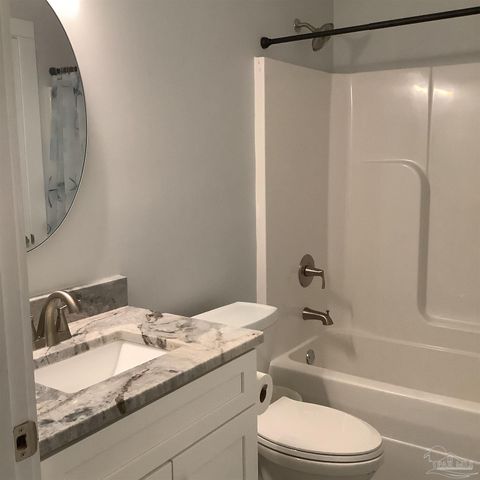 217 E Fisher St, Pensacola, FL 32503