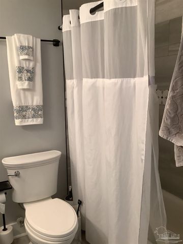 217 E Fisher St, Pensacola, FL 32503