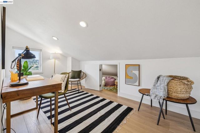 5028 CRYSTAL RIDGE COURT, Oakland, CA 94605