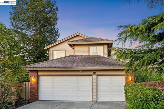 5028 CRYSTAL RIDGE COURT, Oakland, CA 94605
