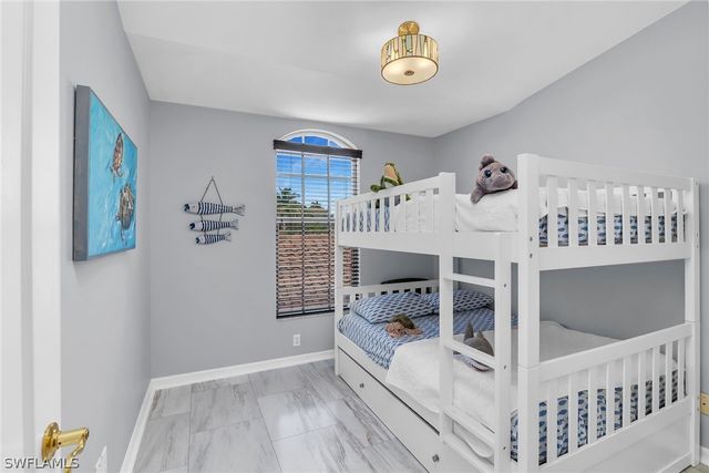 194 Newport DR 908, Naples, FL 34114