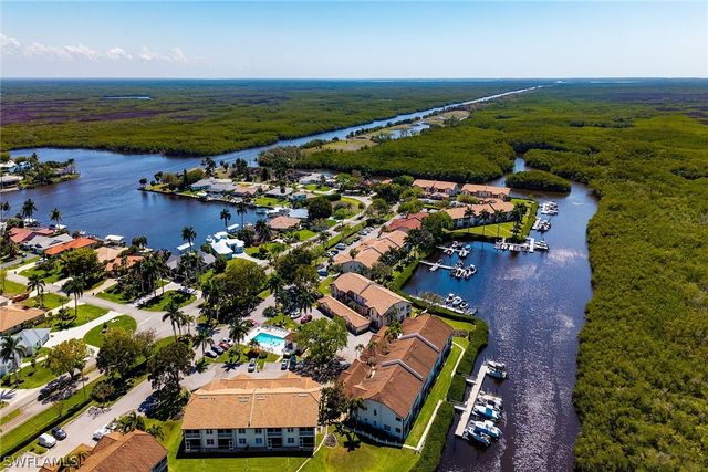 194 Newport DR 908, Naples, FL 34114