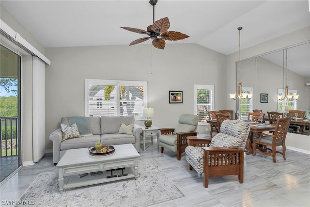 194 Newport DR 908, Naples, FL 34114