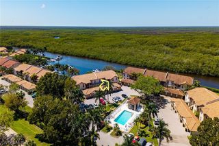 194 Newport DR 908, Naples, FL 34114