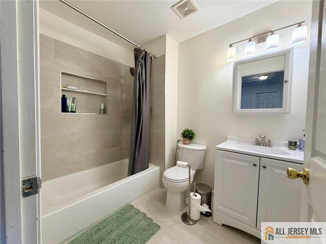 412 Plymouth Road, North Brunswick, NJ 08902
