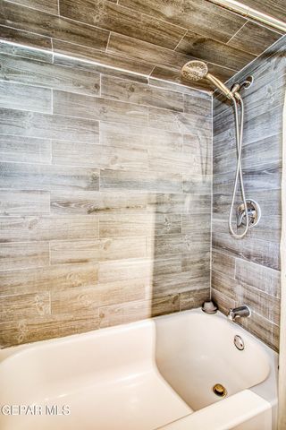 1701 Elm Street, El Paso, TX 79930