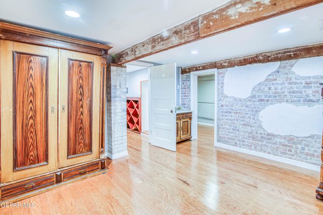 1701 Elm Street, El Paso, TX 79930