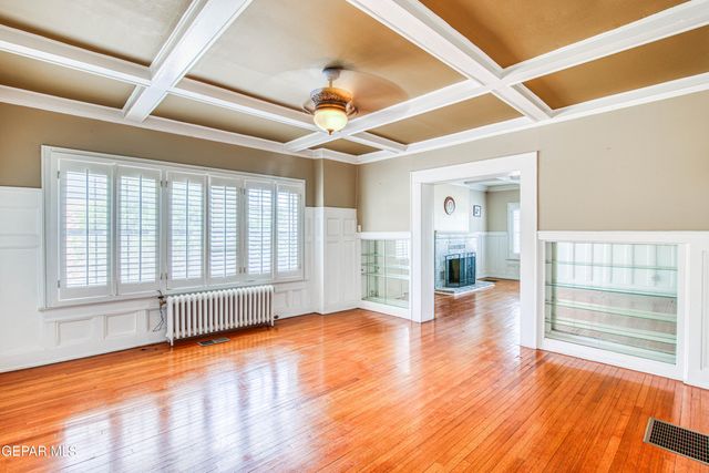 1701 Elm Street, El Paso, TX 79930